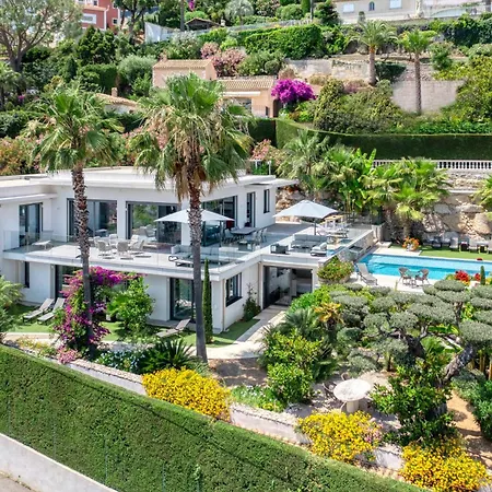 Cannes - 2128 Sea View *
