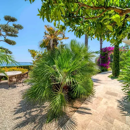 Cannes - 2128 Sea View *