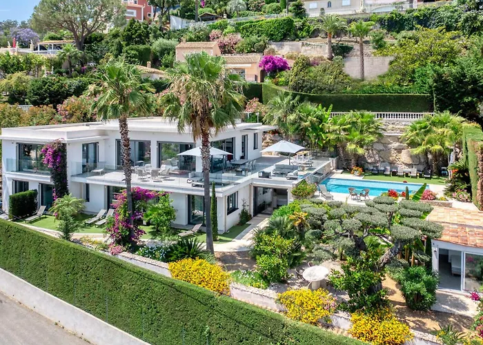 Cannes - 2128 Sea View *
