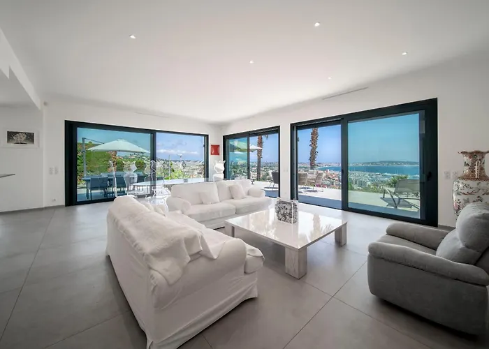 Cannes - 2128 Sea View Villa