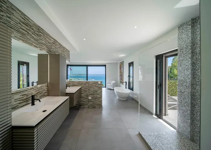 Cannes - 2128 Sea View Villa *